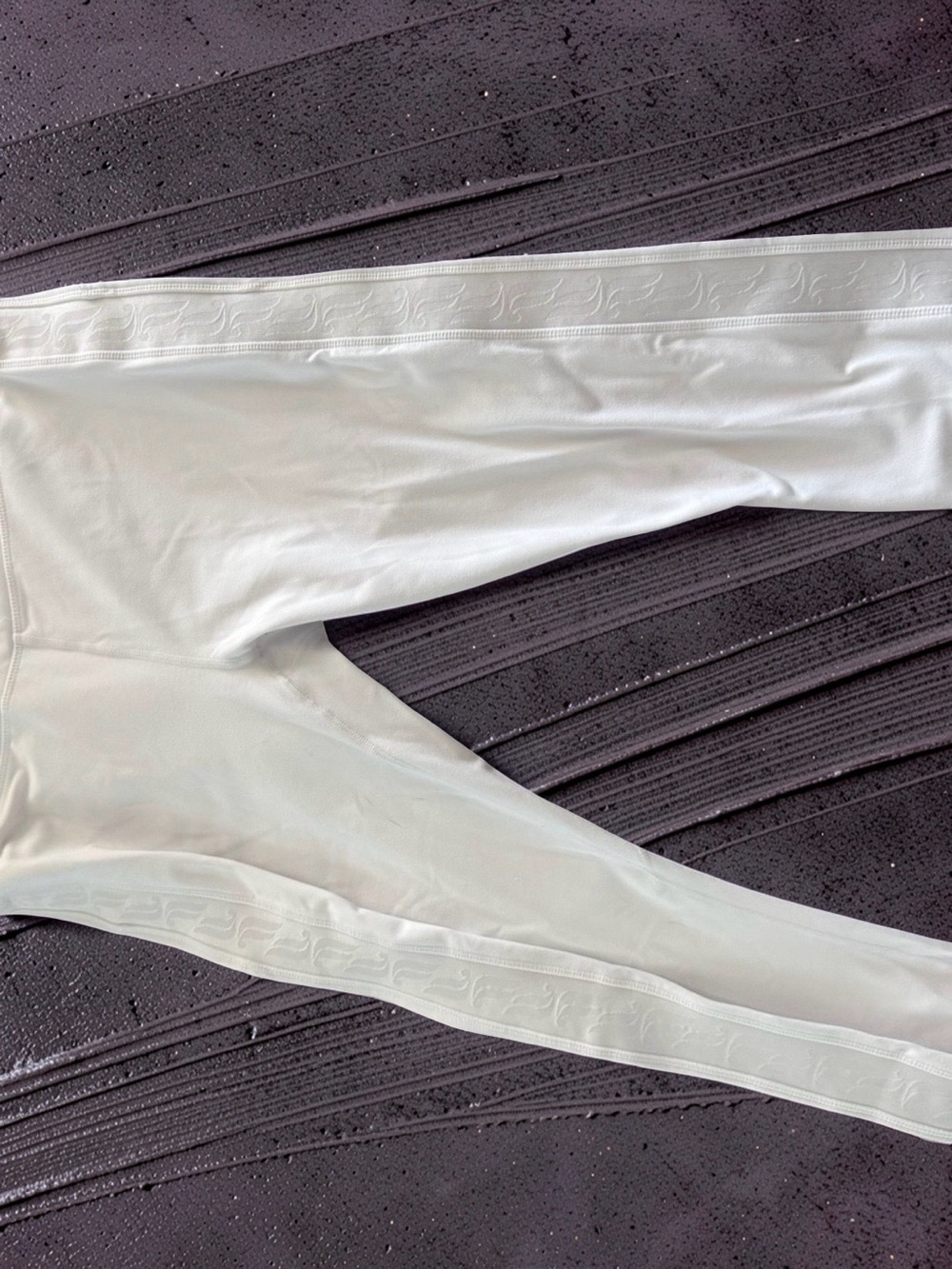 Fabletics Powerhold High-Rise Leggings in White XL